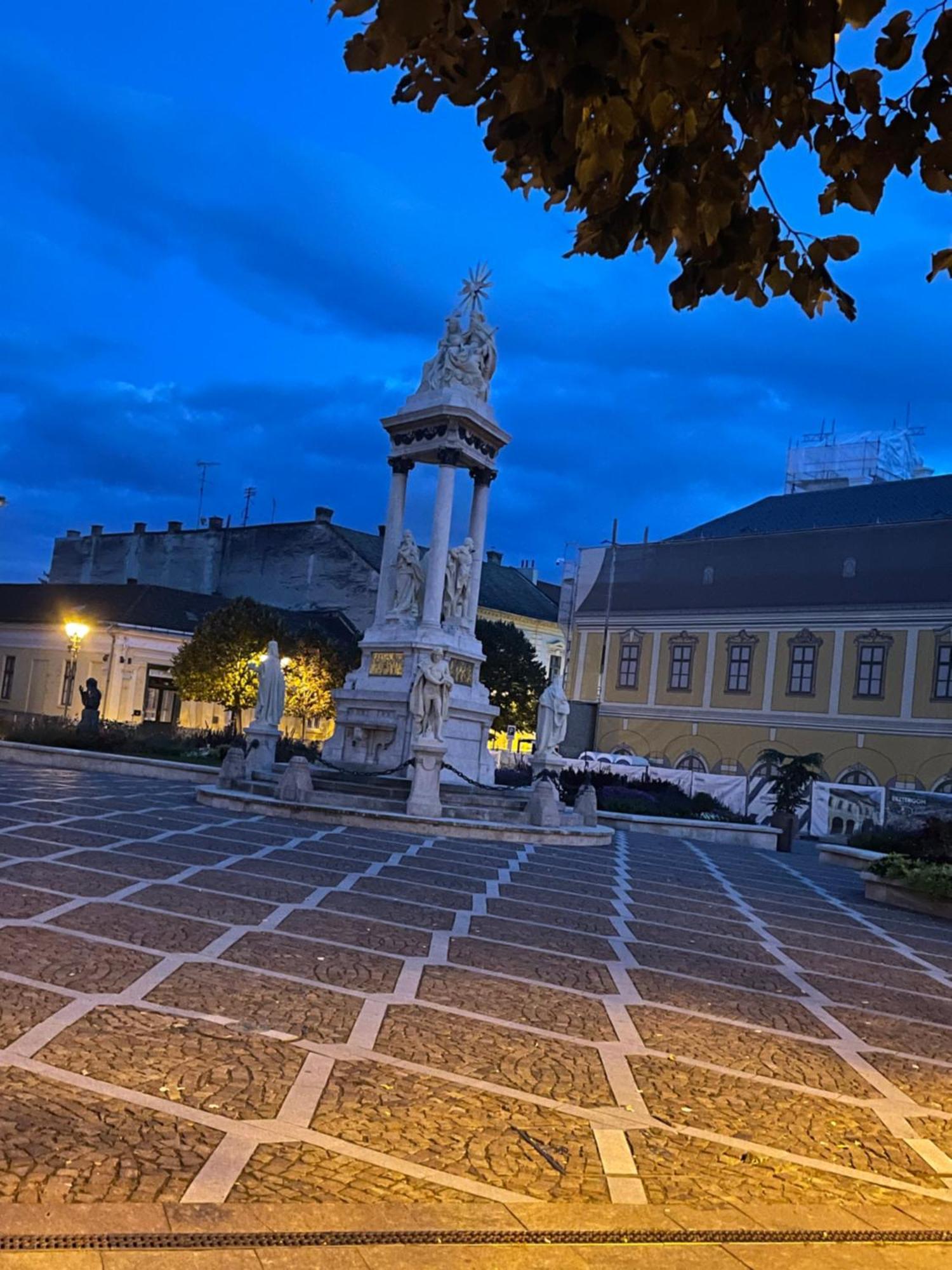 Ferienwohnung Szechenyi Apartman Esztergom Exterior foto